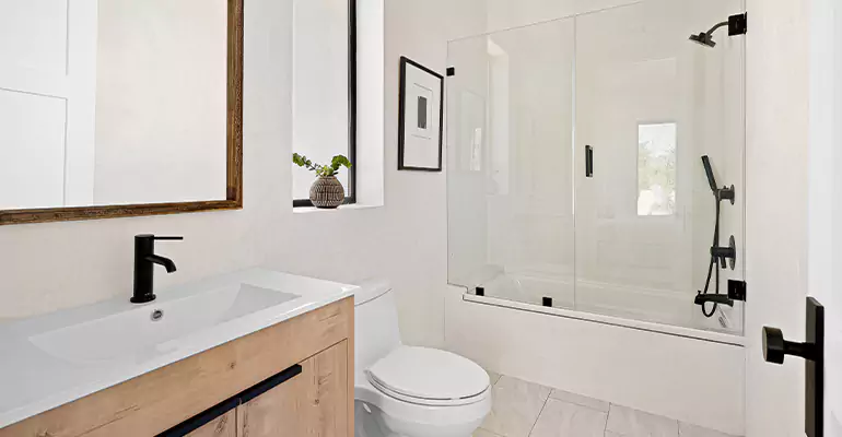 Tub Replacement With Shower in Cadiz